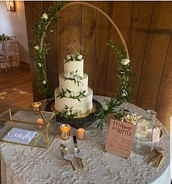 Rustic cake stand with golden arch...cake base diameter 17.5